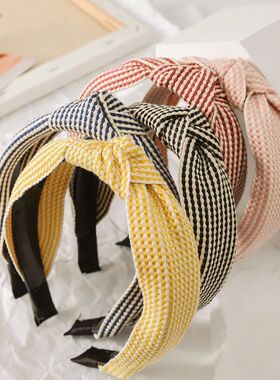 Wide Edged Checkered Headband Women's Elegant and Versatile