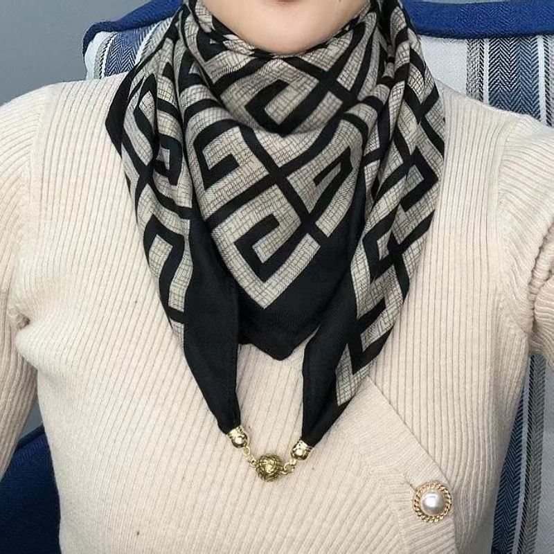 Warm handkerchief with magnetic buckle triangular silk scarf