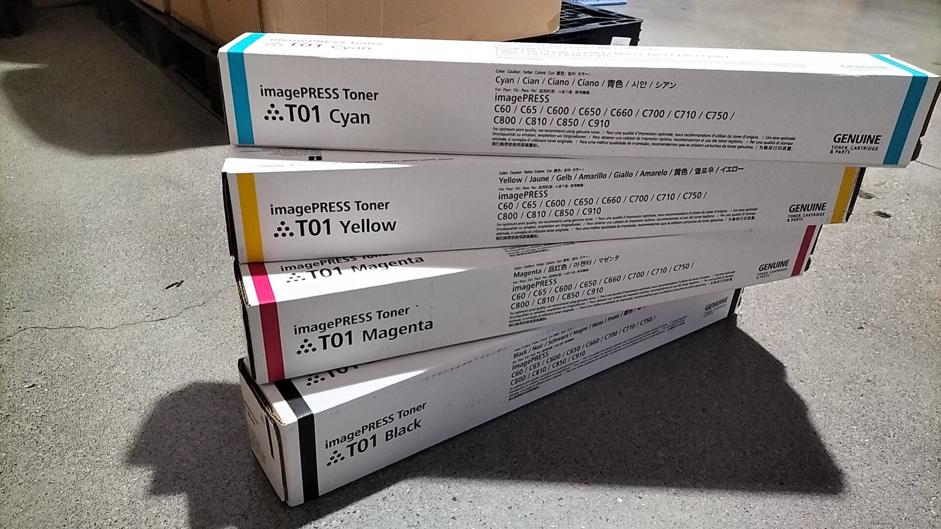 佳能彩机T02原装分装粉墨盒直接上机C700C750C850C910C7570C7580