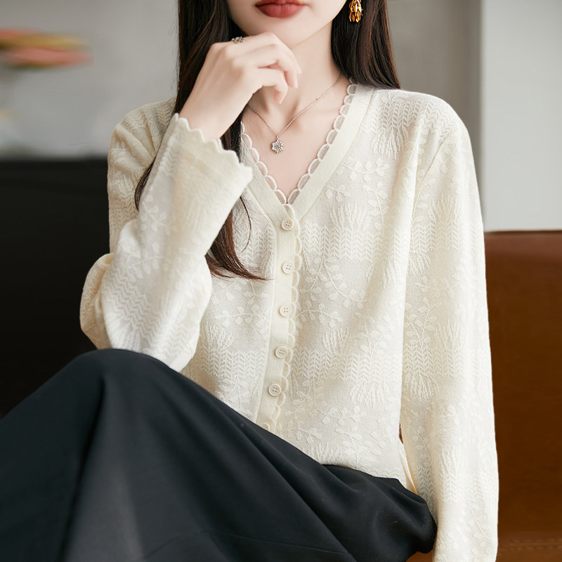 早秋蕾丝V领提花针织开衫外套女新款春秋洋气女装秋冬上衣
