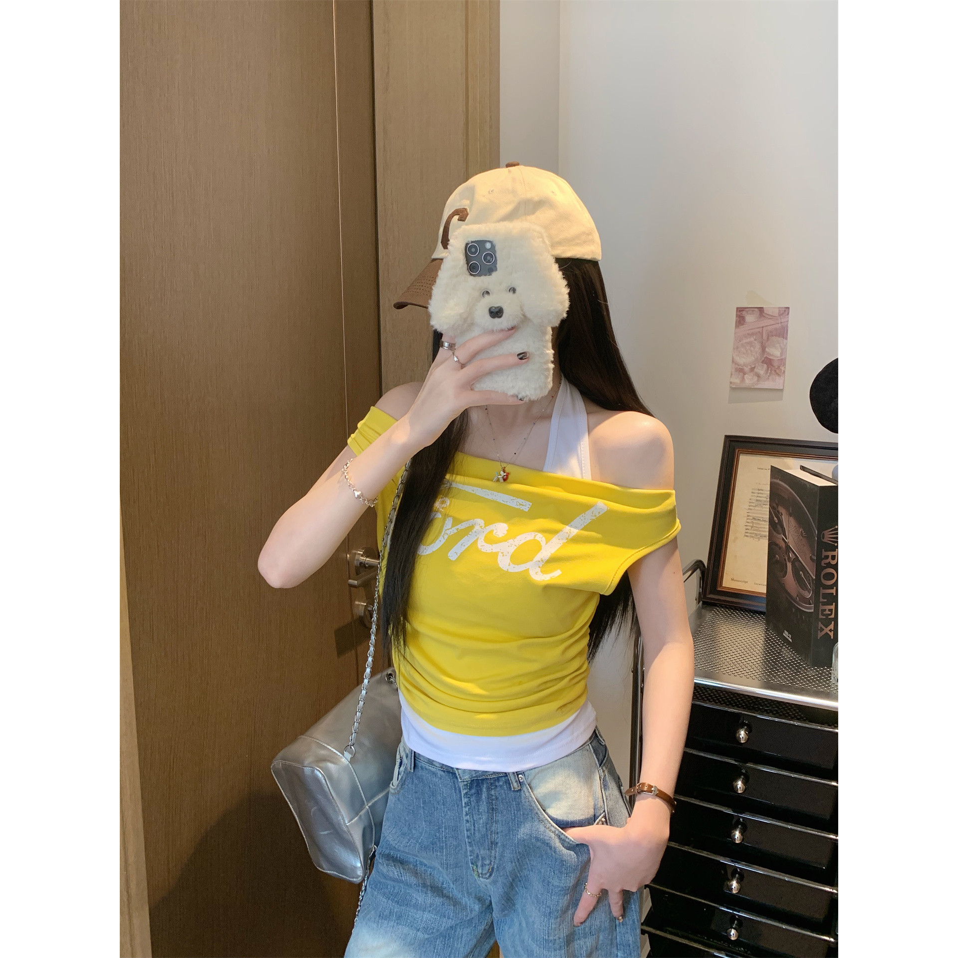 韩版设计感字母一字肩挂脖假两件T恤女夏修身显瘦减龄露肩上衣潮