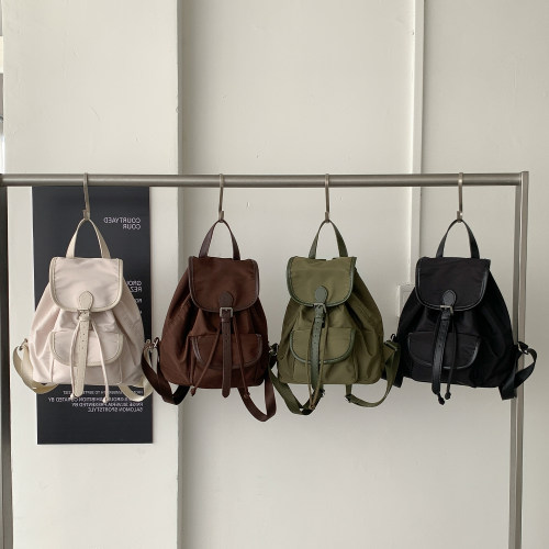 2026新款尼龙质感百搭简约双肩包