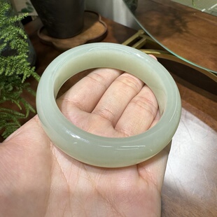 新疆和田玉且末高青白轮胎镯