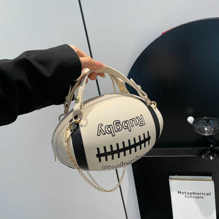 2025新款个性橄榄球包百搭单肩斜挎包女高级感撞色字母手提小圆包