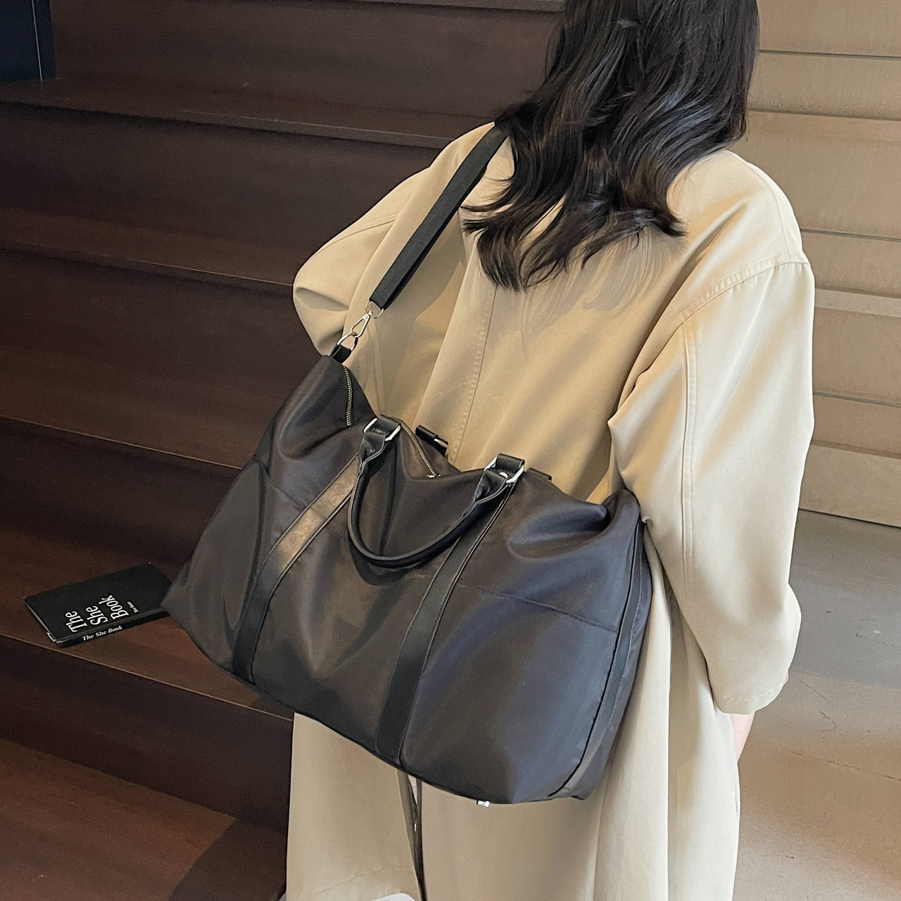休闲大容量旅行袋短途旅行包女新款简约运动瑜伽健身包高级感