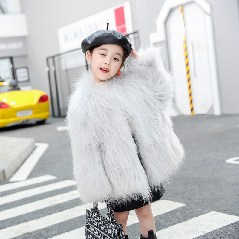 2025新款儿童仿真貉子毛编织斗篷