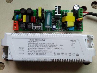 IWATTIW3617APFC可控硅调光电源