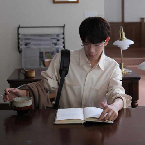 Eli 【彼得堡书屋】双口袋翻领新疆棉都市高级感潮流宽松百搭衬衫