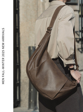 ELI【松间】春夏植鞣感中性风环保PU皮单肩斜挎通勤可颂牛角包