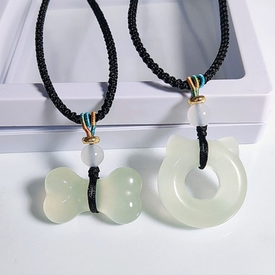 天然岫玉猫圈小狗骨头可爱雕刻玉石吊坠项链男女情侣礼物网红设计