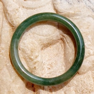 凝一尘2418天然A货缅甸老坑冰糯种深绿翡翠圆条手镯子证书复检54