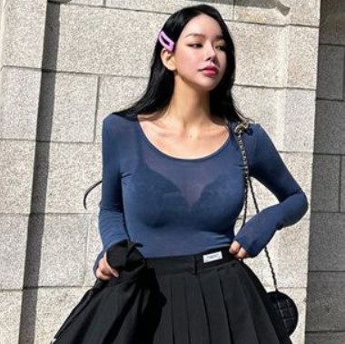 现货海军蓝韩国Gwin简约低圆领薄款微透打底衫春秋长袖紧身T恤女