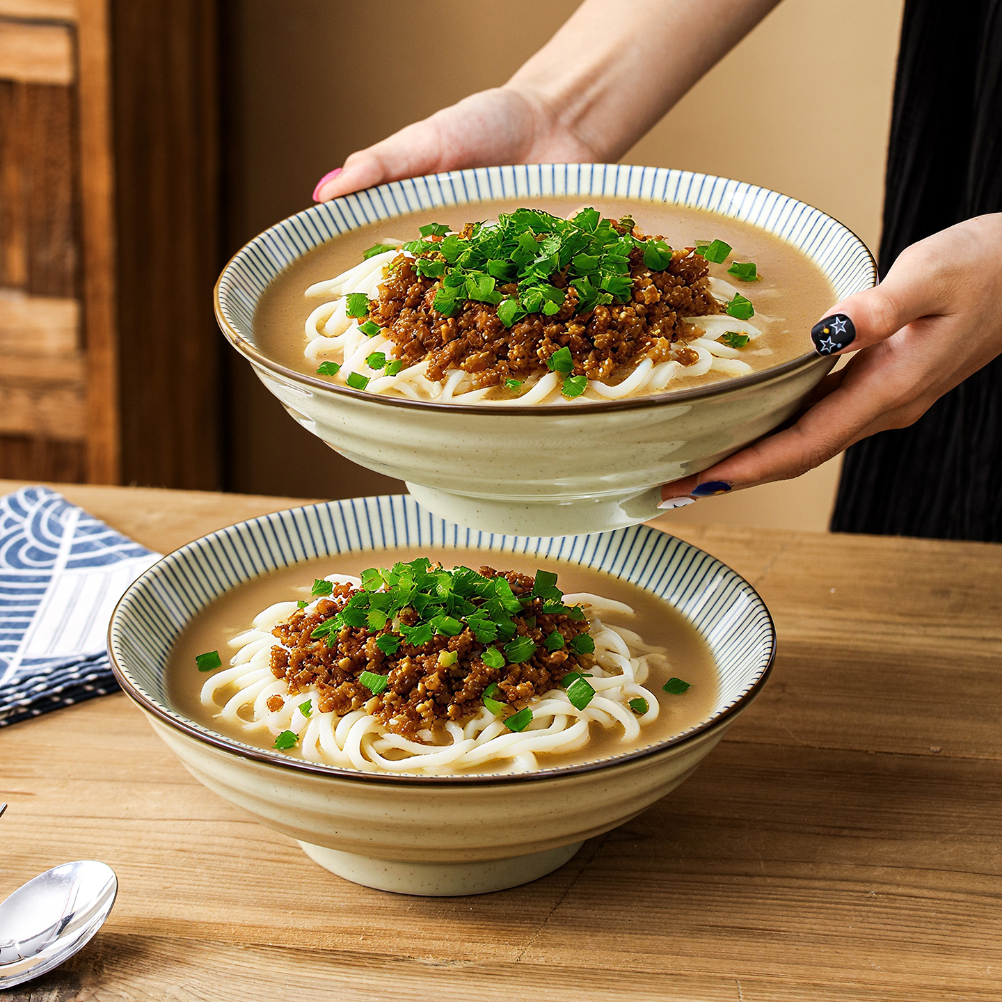 大号陶瓷面碗拉面碗釉下彩斗笠碗