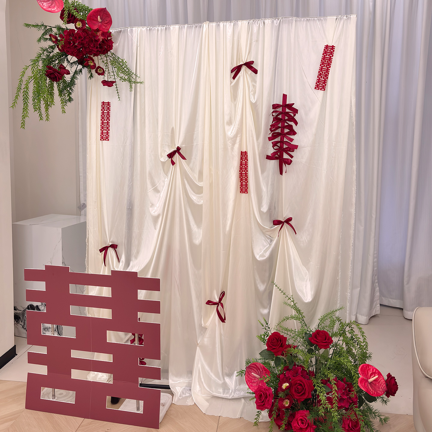 婚房装饰卧室喜字布幔支架迎宾区