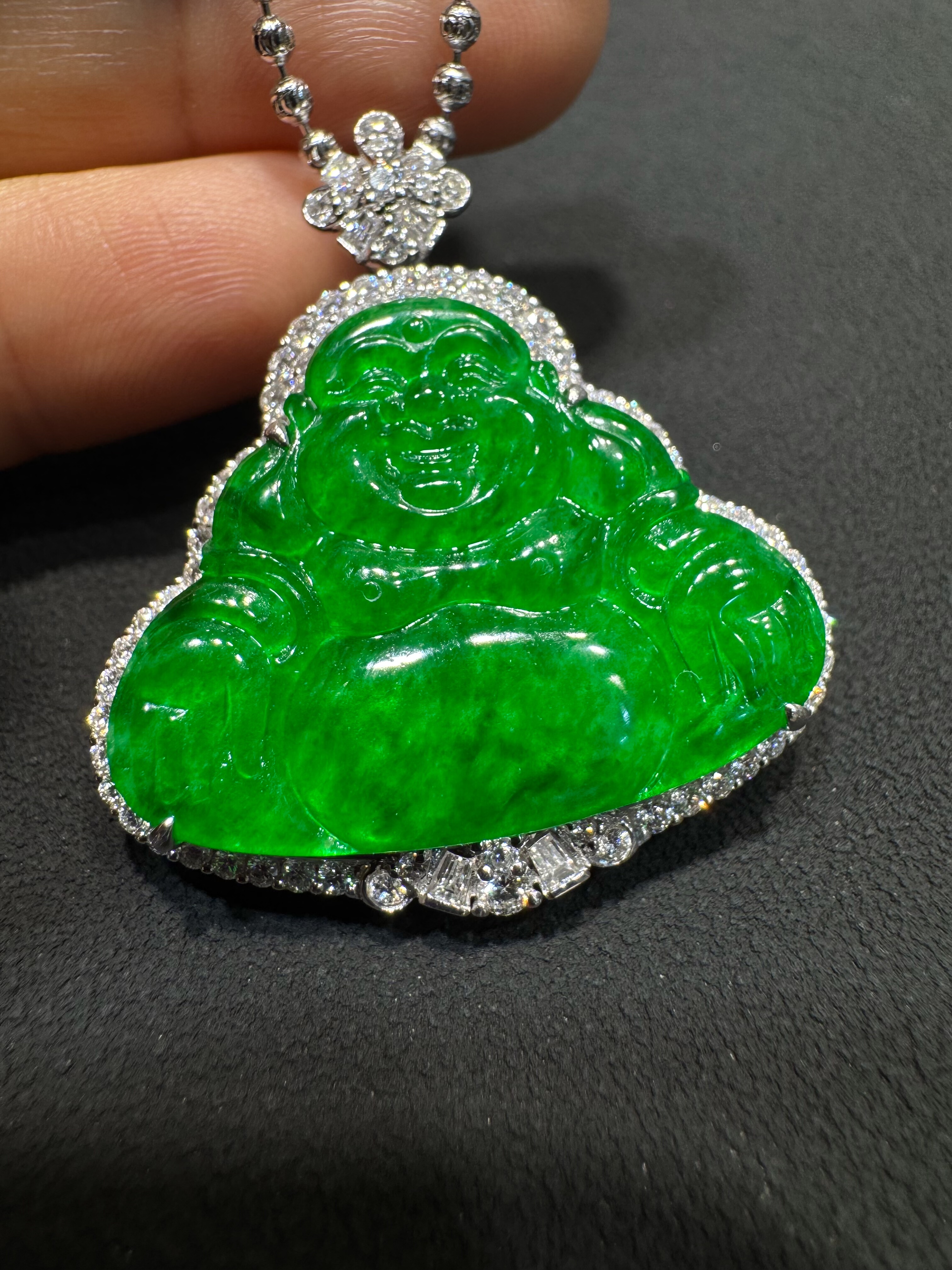 天然缅料A货翡翠玻璃种辣阳绿大佛公吊坠18K金镶嵌