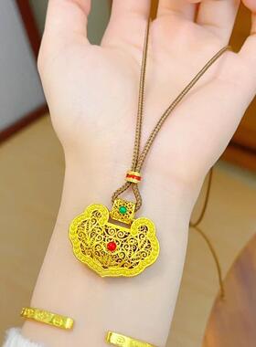 黄金色琳琅花丝如意锁沙金吊坠