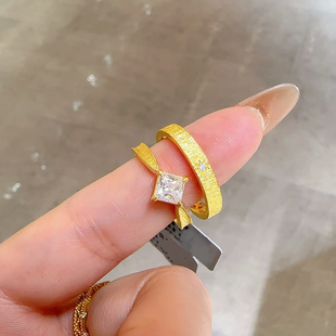 公主方黄金色戒指仿真钻石情侣对戒婚嫁结婚订婚三金轻奢高级指环