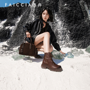 色非高级感马丁靴女2025冬季新款短靴侧拉链时尚款短筒靴女