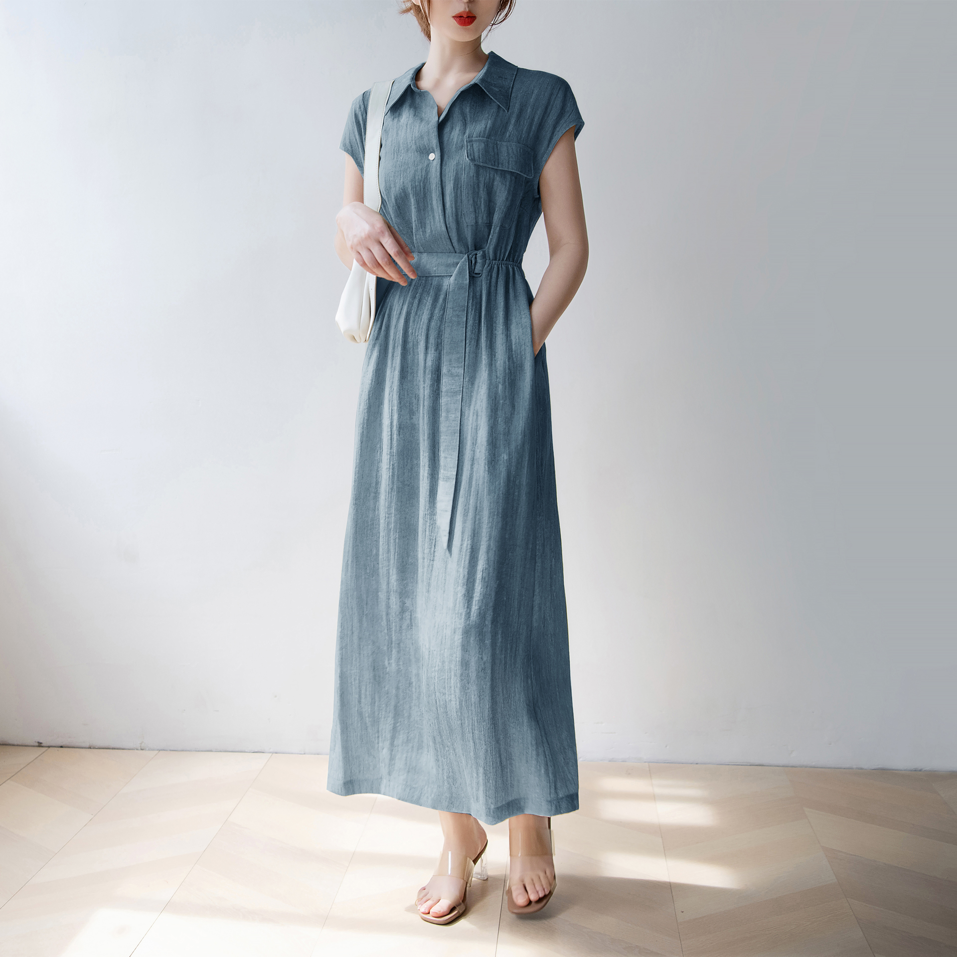 蓝色莱赛尔天丝衬衫领连衣裙女