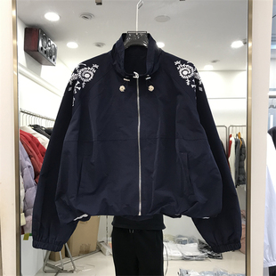 韩系休闲撞色刺绣花朵外套2026春新款 立领显瘦拉链夹克女9853 时尚
