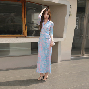 DVF2026夏季 显瘦裹身长裙碎花连衣裙PG V领开叉气质修身 欧美新品