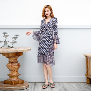 大码 欧美新品 复古茶歇裙雪纺连衣裙春显瘦喇叭袖 DVF2026法式