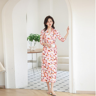 欧美新品樱花粉色一片式裹身裙修身显瘦绑带度假碎花连衣裙PG DVF