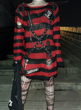 （发电站）原创手作破洞摇滚朋克辣妹Y2K千禧小众破洞黑红针织衫