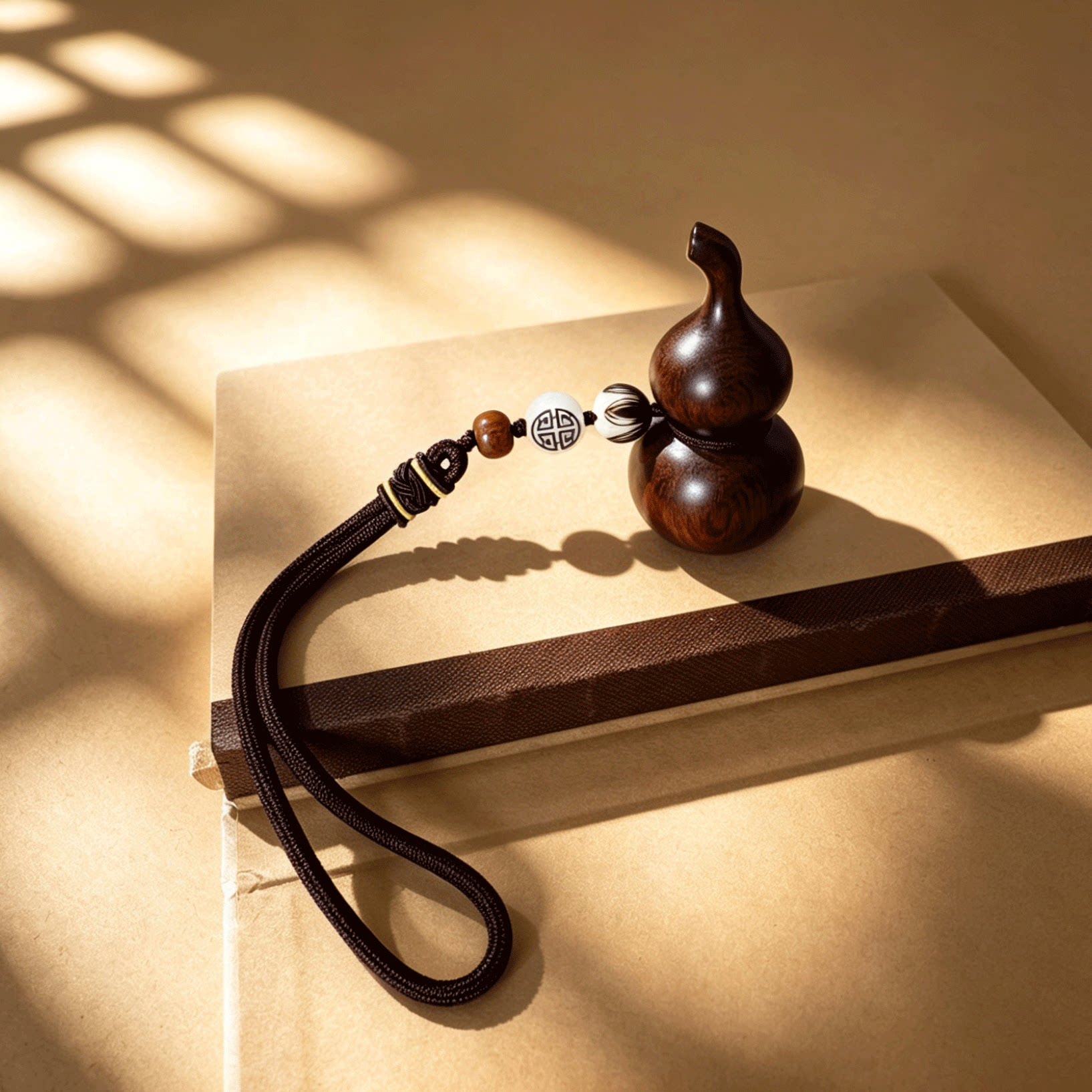 天然檀木葫芦手把件紫檀雕刻随身文玩创意摆件实木把玩盘玩饰品