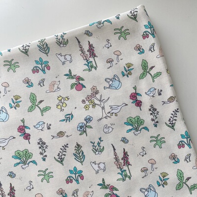 21支纯棉手绘小动物花花草草手工面料抱枕家居桌布手作面料布料