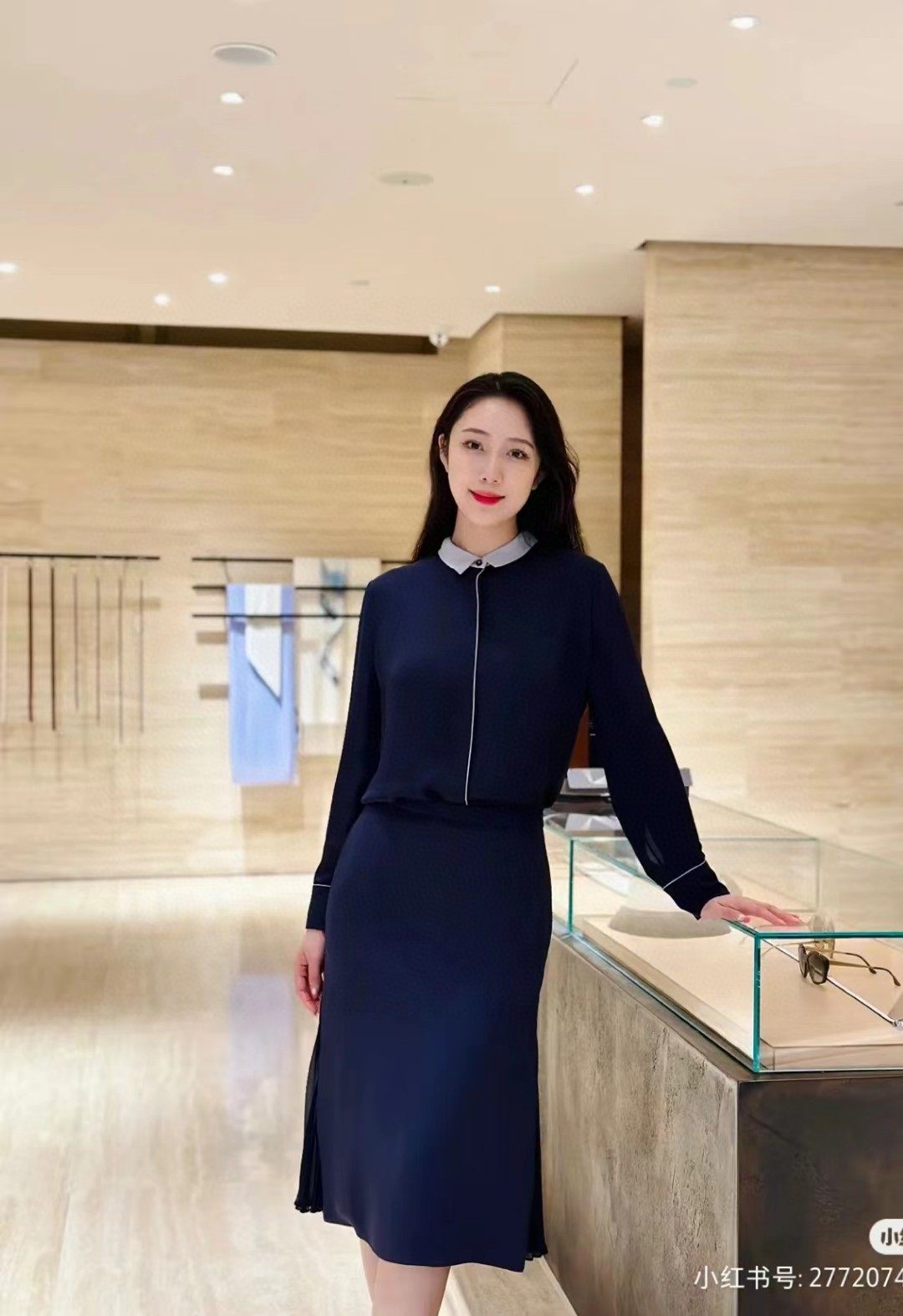 高定版撞色领真丝衬衫轻奢风气质小尖领深岩石灰OL风真丝衬衫女