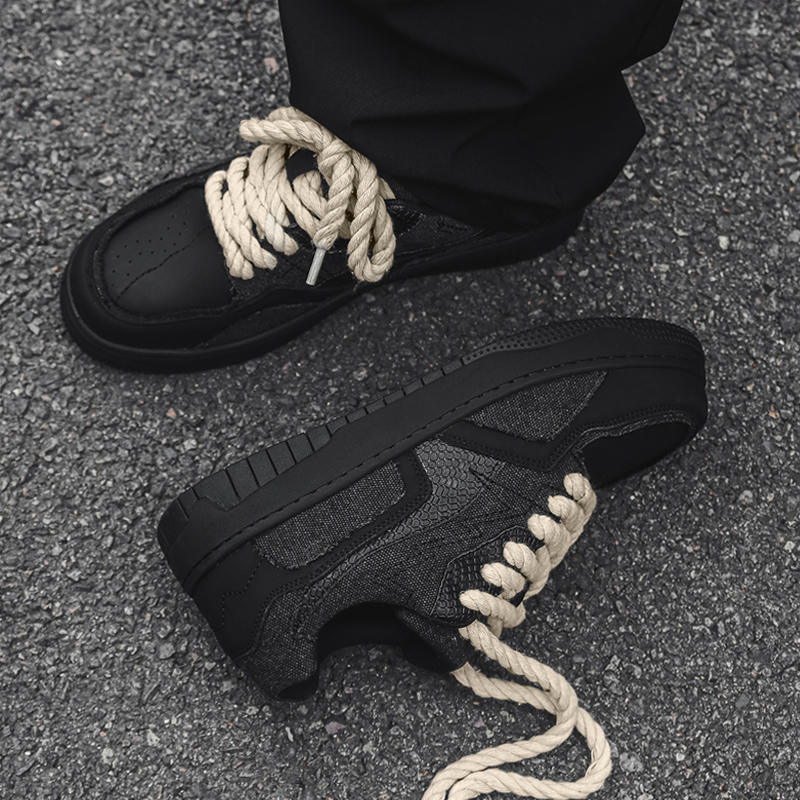 休闲板鞋国潮潮鞋纯黑男鞋