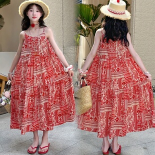 草原款度假连衣裙高级感女童吊带大裙摆长款波西米亚碎花褶皱裙子