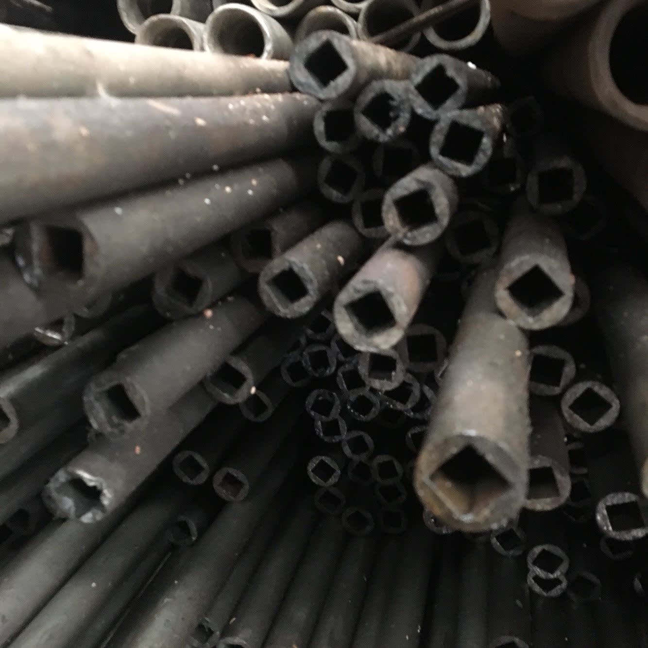 内方外圆管 精密光亮外圆内四方管 外径20mm内方10mm方管加工定做