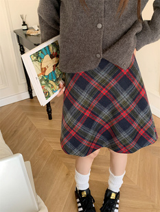 美拉德格子半身裙秋冬大码 毛呢显瘦伞裙高腰a字慵懒感短裙韩系女