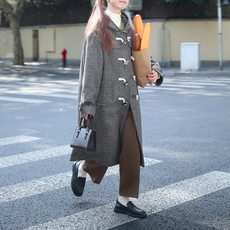 艺野系牛角扣中长款灰色连帽羊毛毛呢大衣女冬小个子独特风衣外套 女装/女士精品 毛呢外套 原图主图