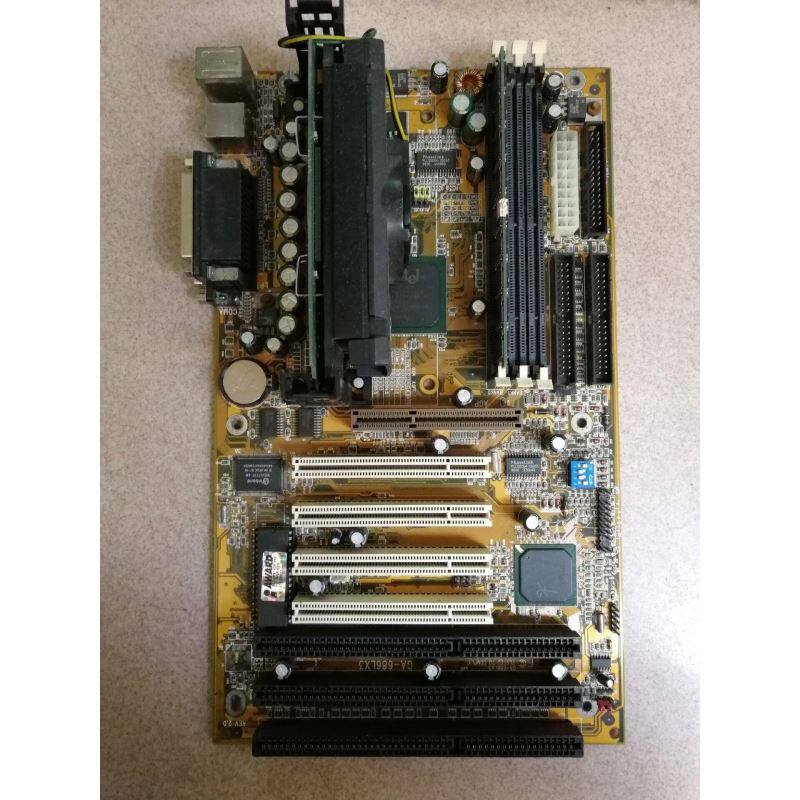 GA-686LX3、GA-686LX4主板4个PCI槽，3个ISA槽，拆机