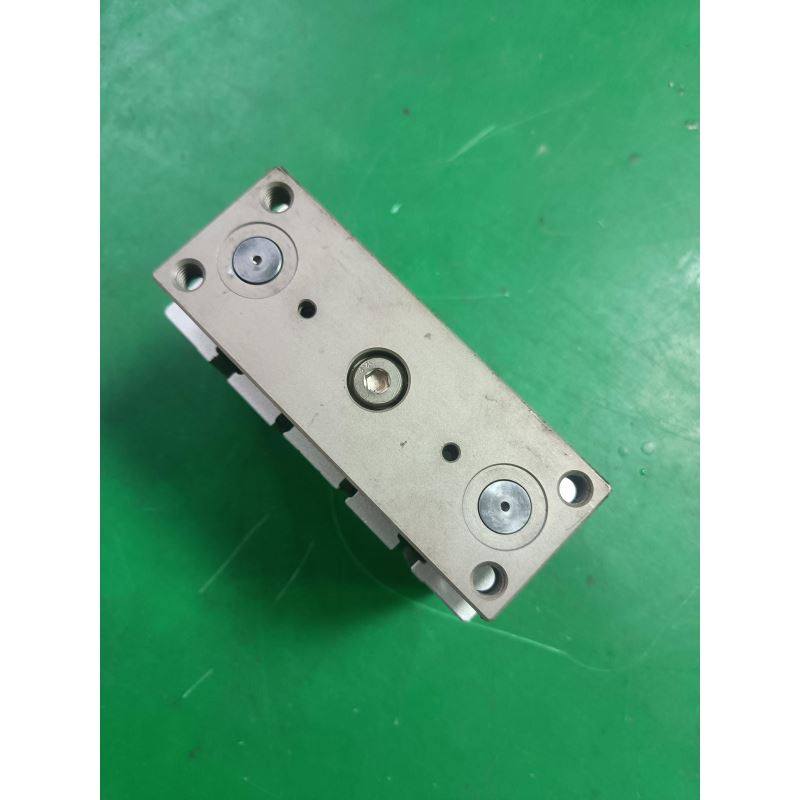 拆机三轴气缸TCL40×25S现货出售