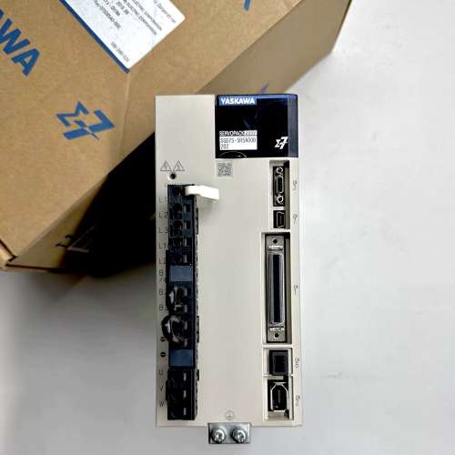 安川7系伺服SGD7S-2R8/5R5/7R6/120/180/200/330A00A/A10A002