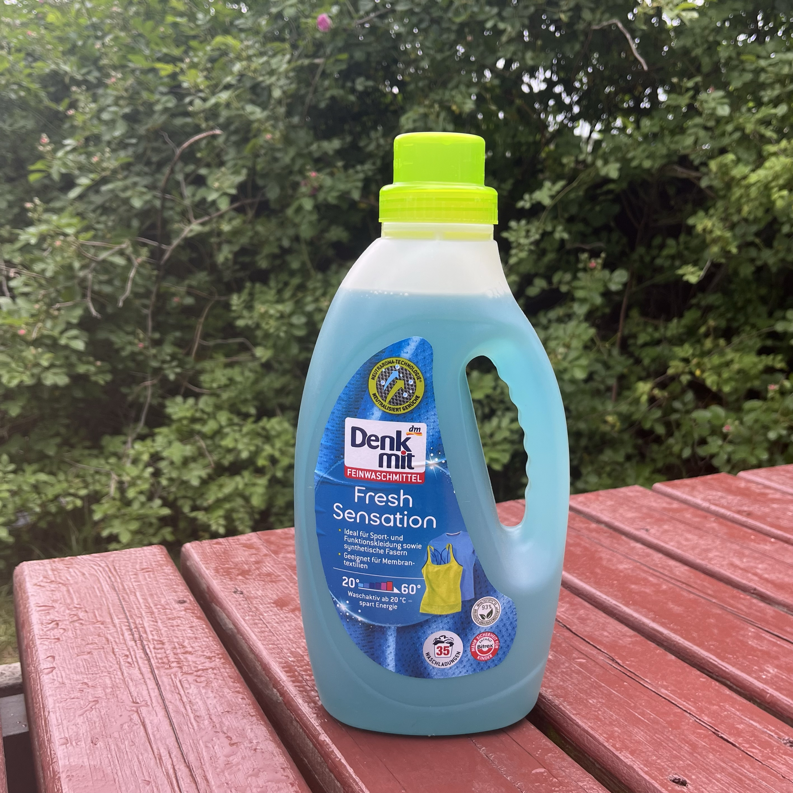 德国dm冲锋衣中性洗涤除臭去汗味持久留香清洁运动服机能服洗衣液