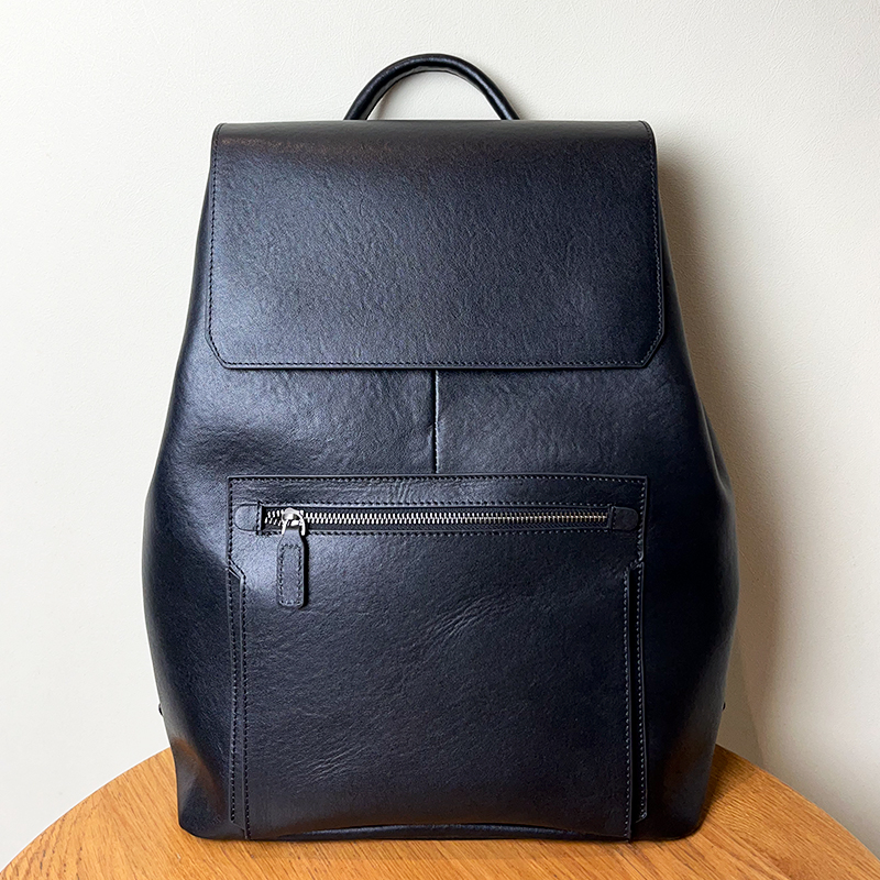 真皮商务男士双肩包牛皮背包