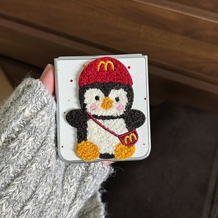 可爱毛绒企鹅适用三星ZFLIP7 5手机壳小米Mixflip华为P50pocket2皮质puraX保护套OPPOn3flip挂绳VIVOx荣耀V