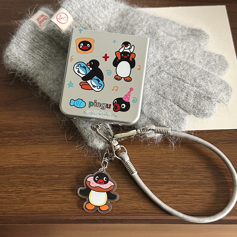 可爱小企鹅插画适用ZFLIP6/5手机壳小米Mixflip硬壳华为P50pocket2银色OPPOn3flip保护壳VIVOx荣耀V挂绳puraX