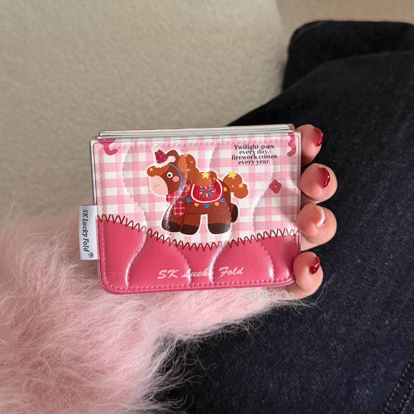 粉色可爱格纹小马适用华为purax手机壳小米Mixflip2鼓包