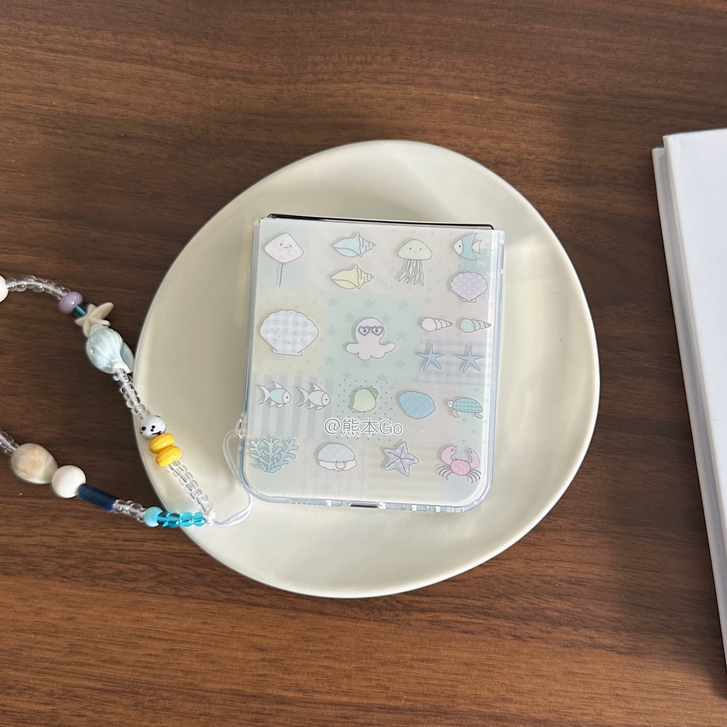 可爱简约小贝壳挂链款适用华为PuraX手机壳小米Mixflip硬壳pocket2保护套三星ZFLIP6/5少女心OPPOn3flip荣耀V