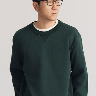 W75春秋静奢轻通勤复古墨绿纹理织面圆领套头卫衣 Arba设计