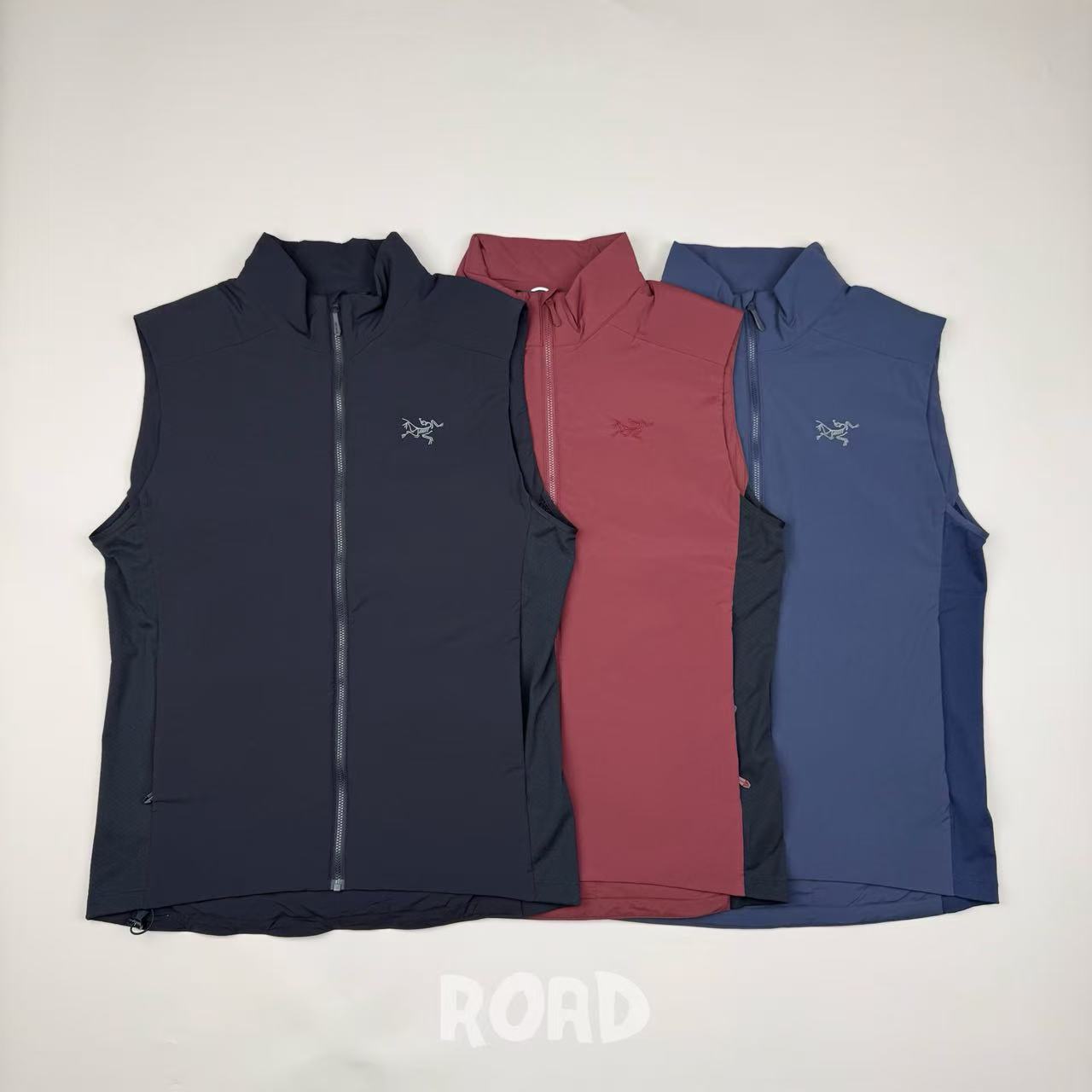 始祖鸟Arc'teryx  Atom Vest 男子刺绣保暖立领棉服马甲