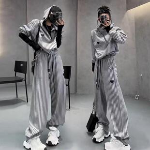 欧货2026春秋新款条纹运动套装女连帽卫衣阔腿裤时尚休闲两件套