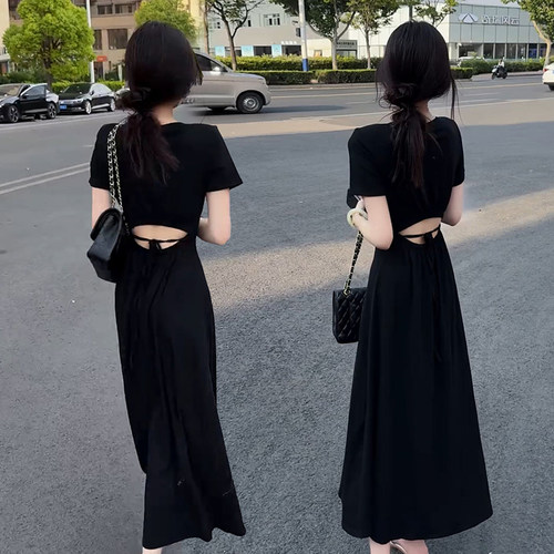 赫本风漏背短袖连衣裙女夏收腰