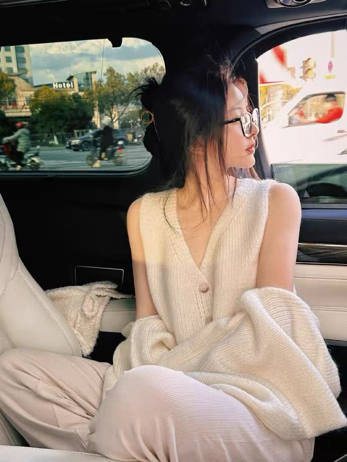 赵露思街拍明星同款马海毛罩衫背心温柔两件套慵懒毛衣女针织衫